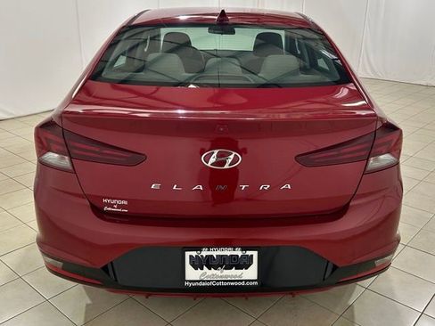Used 2019 Hyundai Elantra SEL FWD image 4