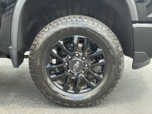 Used 2026 Chevrolet Silverado 2500 Custom w/ Custom Value Package AWD/4WD image 10