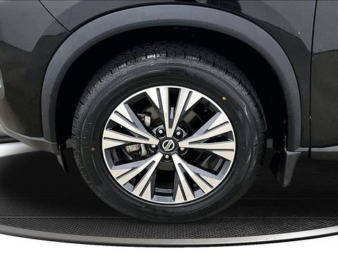 Used 2021 Nissan Rogue SV w/ Premium Package AWD/4WD image 32