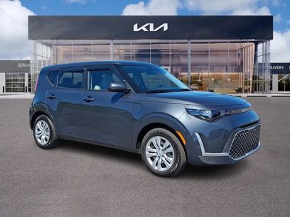 Certified 2025 Kia Soul LX