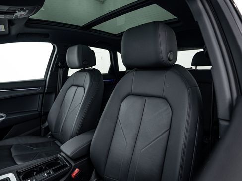 Certified 2023 Audi Q3 2.0T Premium Plus w/ Premium Plus Package image 15