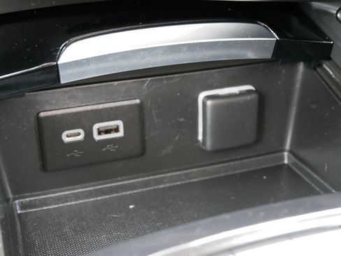 Used 2023 Buick Envision Essence image 20