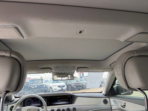 Used 2017 Mercedes-Benz S 550 S 550 4MATIC image 7