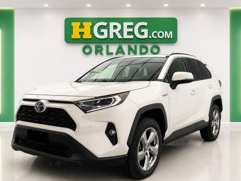 Used 2021 Toyota RAV4 XLE Premium AWD/4WD image 4