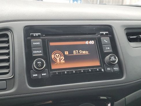 Used 2018 Honda HR-V LX image 18