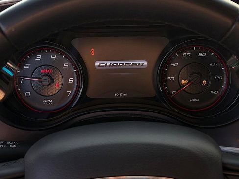 Used 2022 Dodge Charger SXT w/ Blacktop Package image 10