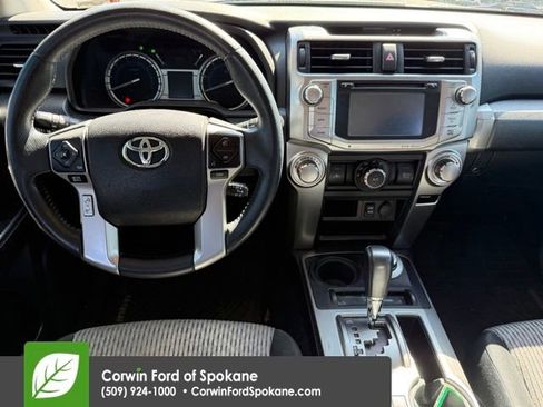 Used 2016 Toyota 4Runner SR5 AWD/4WD image 8