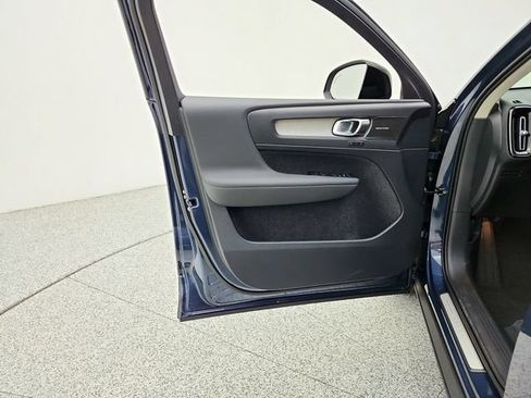 New 2026 Volvo XC40 B5 Plus w/ Protection Package Premier AWD/4WD image 23