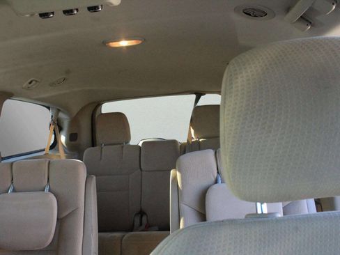 Used 2014 Dodge Grand Caravan SE w/ Quick Order Package 29E SE image 9