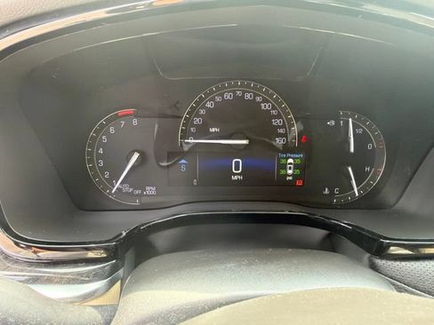 Used 2018 Cadillac XT5 AWD image 29