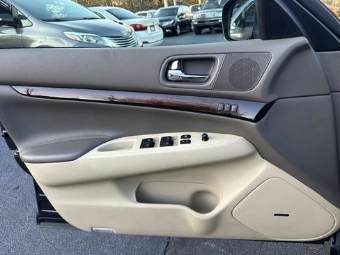 Used 2012 INFINITI G37 x w/ Premium Pkg image 23