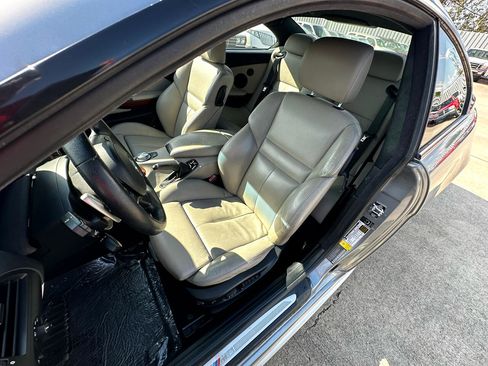 Used 2006 BMW M6 Coupe image 13