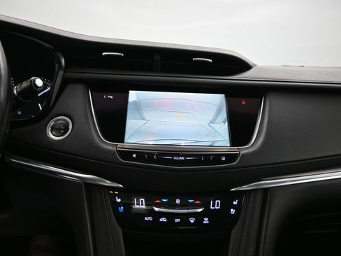 Used 2019 Cadillac XT5 Premium Luxury image 15