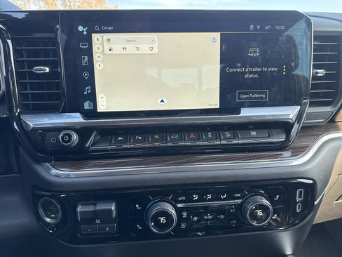 Used 2024 Chevrolet Silverado 1500 LT Trail Boss w/ LT Trail Boss Premium Package image 10