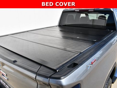 Used 2021 GMC Sierra 1500 SLT w/ X31 Off-Road Package image 11