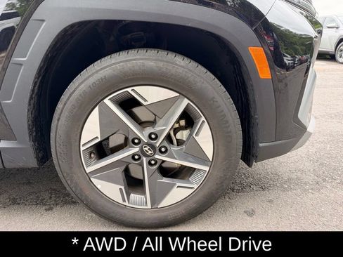 Certified 2025 Hyundai Tucson SEL AWD/4WD image 9