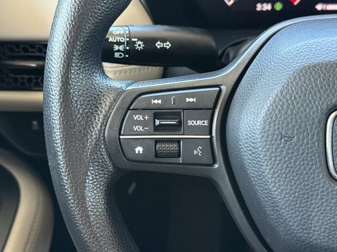 Used 2023 Honda HR-V LX image 33