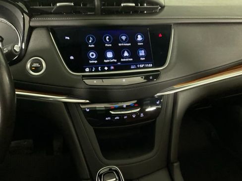 Used 2020 Cadillac XT5 Premium Luxury w/ LPO, Floor Liner Package image 10