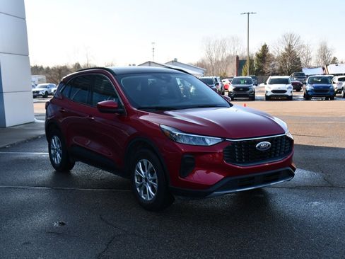 Used 2023 Ford Escape Active w/ Tech Pack #2 image 9