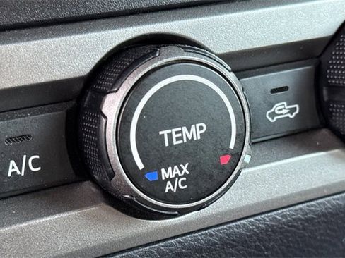 Used 2020 Toyota Tacoma SR image 29