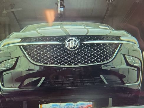 Used 2023 Buick Enclave Avenir w/ Avenir Technology Package image 19