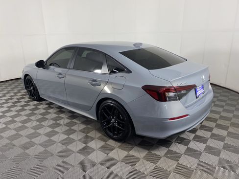 Used 2025 Honda Civic Sport image 8