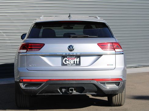Used 2022 Volkswagen Atlas Cross Sport SE image 6