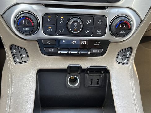 Used 2020 GMC Yukon SLT w/ Open Road Package image 33