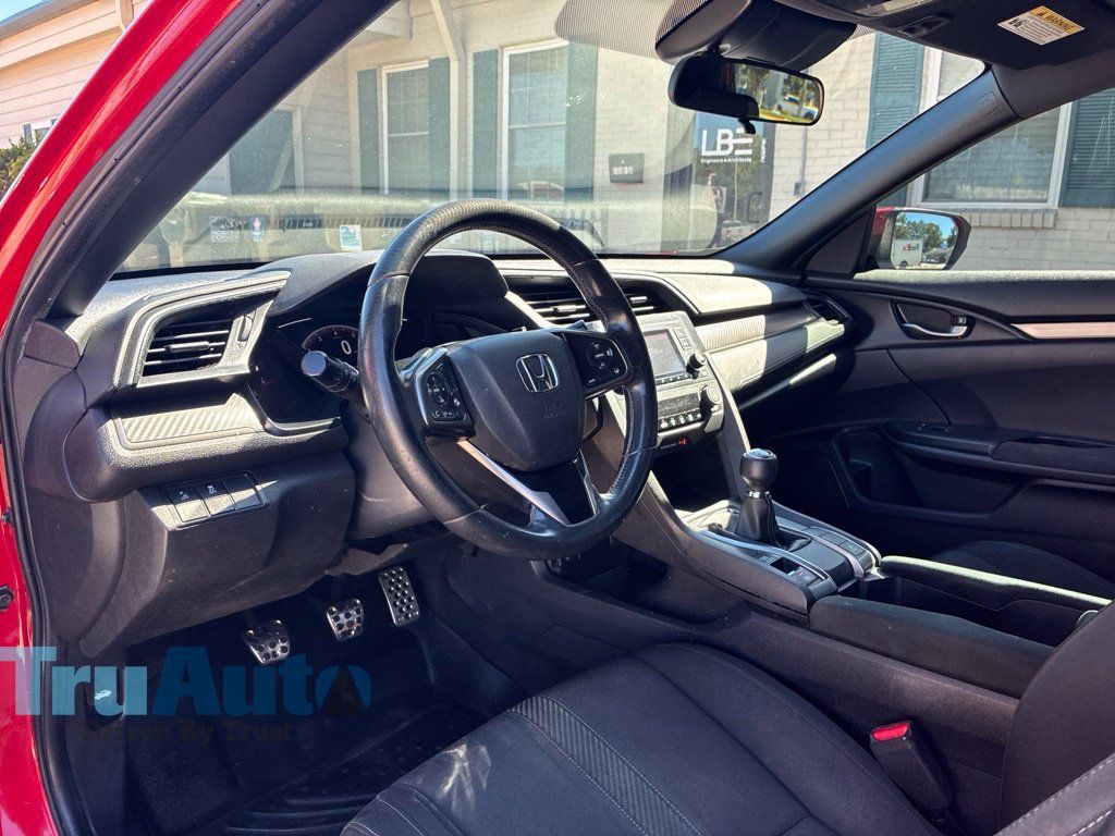 Used 2019 Honda Civic Sport image 25