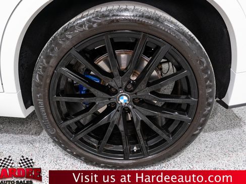 Used 2022 BMW X5 xDrive40i w/ M Sport Package image 10