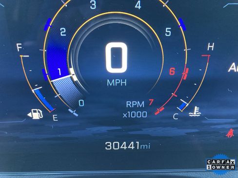 Used 2025 Chevrolet Traverse LT image 15