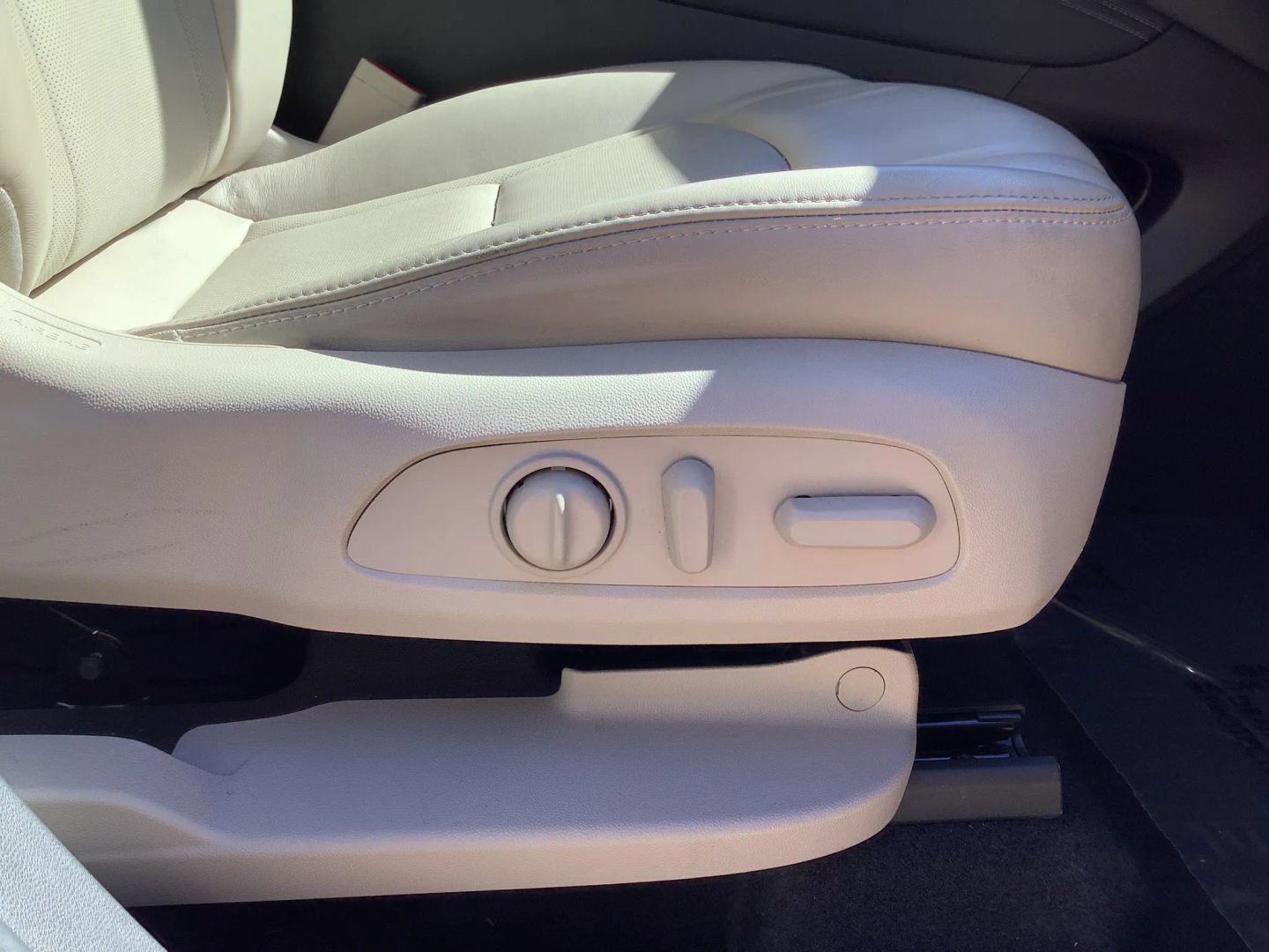Used 2018 Buick Enclave Premium w/ Experience Buick Package AWD/4WD image 14