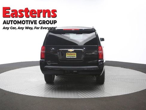 Used 2019 Chevrolet Suburban LT AWD/4WD image 43