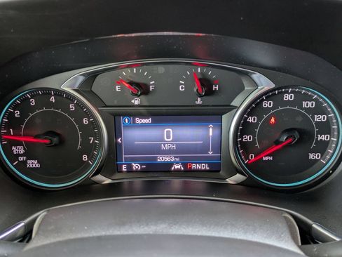 Used 2023 Chevrolet Equinox LS w/ LS Convenience Package FWD image 17