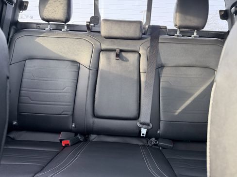 Used 2025 Ford Ranger Lariat w/ FX4 Off-Road Package image 13