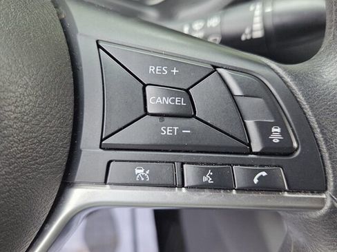 Used 2024 Nissan Sentra SV FWD image 23