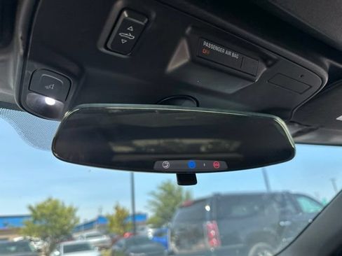 Used 2018 Chevrolet Camaro LT RWD image 11