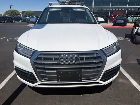Used 2019 Audi Q5 2.0T Premium w/ Convenience Package AWD/4WD image 2