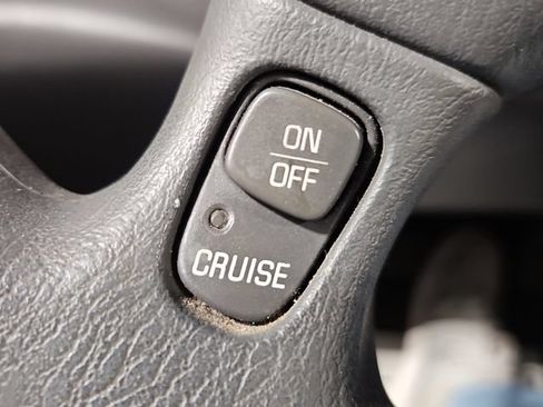 Used 2004 Buick Le Sabre Custom FWD image 23