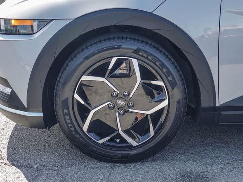 Used 2024 Hyundai Ioniq 5 SEL image 10