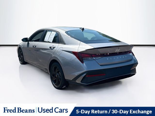 Certified 2026 Hyundai Elantra Sport FWD image 7