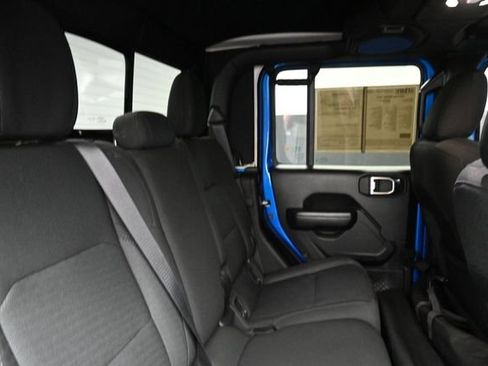 Used 2020 Jeep Gladiator Sport w/ Quick Order Package 24S AWD/4WD image 22