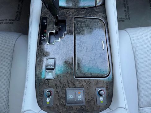 Used 2007 Lexus LS 460 RWD image 17