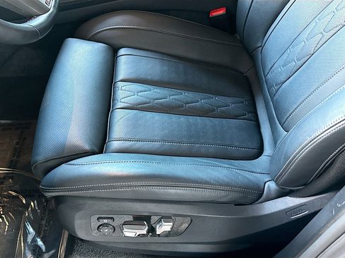 Used 2024 BMW X5 M60i image 20