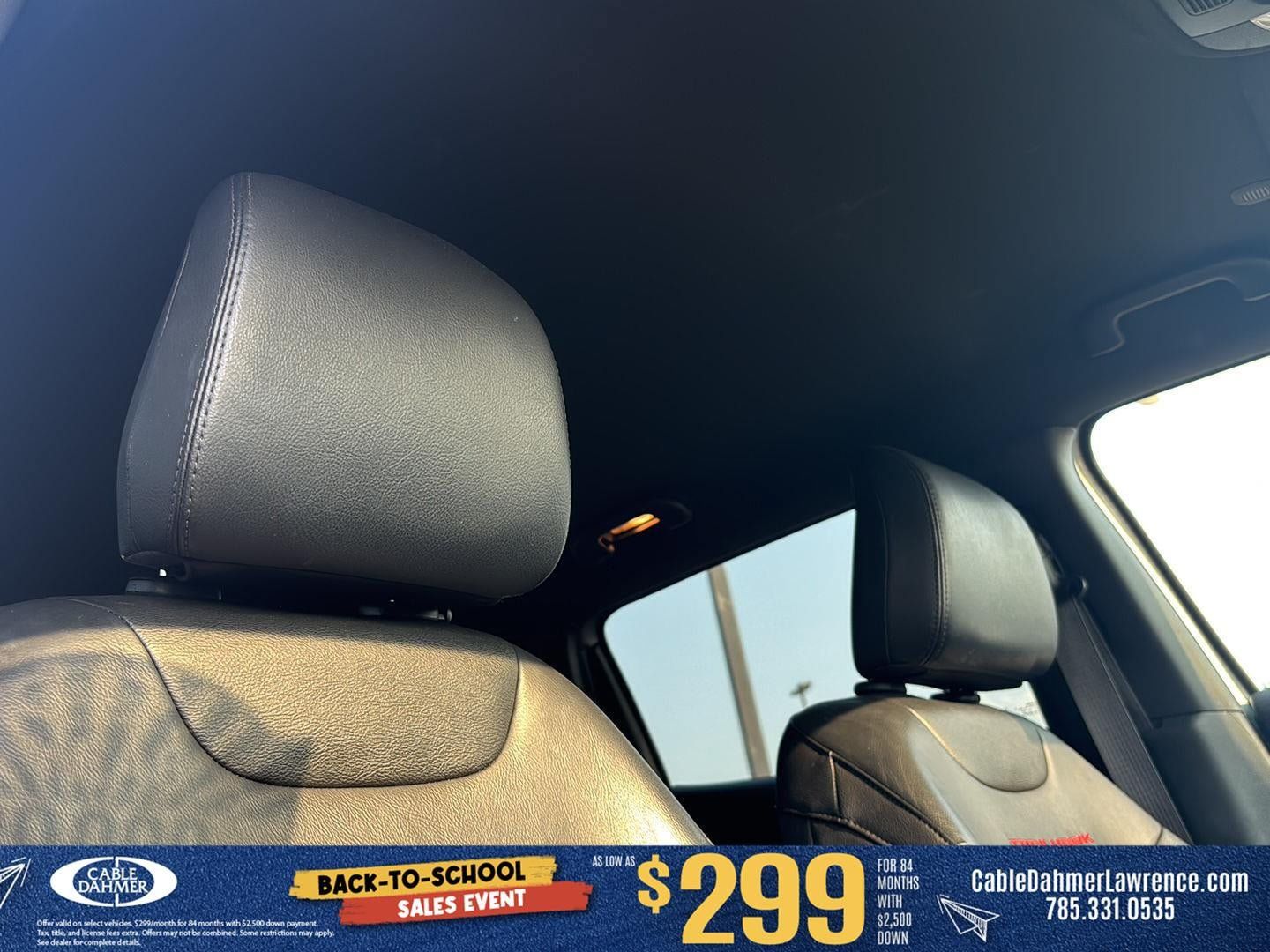 Used 2025 Jeep Compass Trailhawk AWD/4WD image 25
