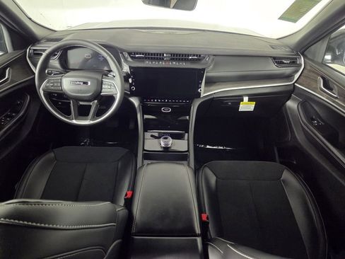 New 2026 Jeep Grand Cherokee Altitude RWD image 19
