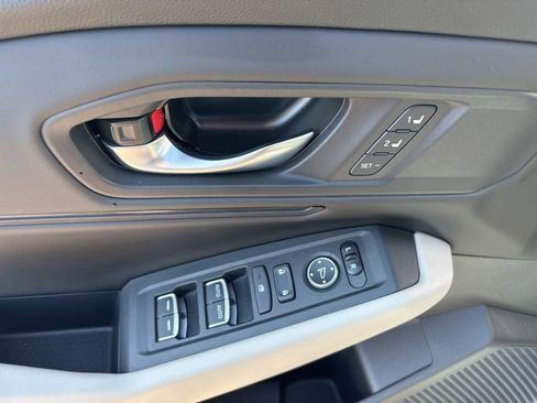 Used 2023 Honda Accord EX-L image 16