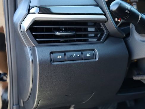 New 2025 Nissan Altima 2.5 SR w/ SR Premium Package image 13