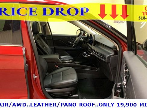 Used 2023 Lincoln Corsair AWD w/ Equipment Group 101A image 13