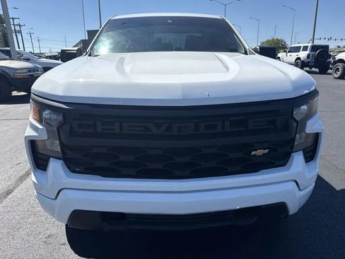 Used 2023 Chevrolet Silverado 1500 W/T w/ Z71 Off-Road Package AWD/4WD image 6